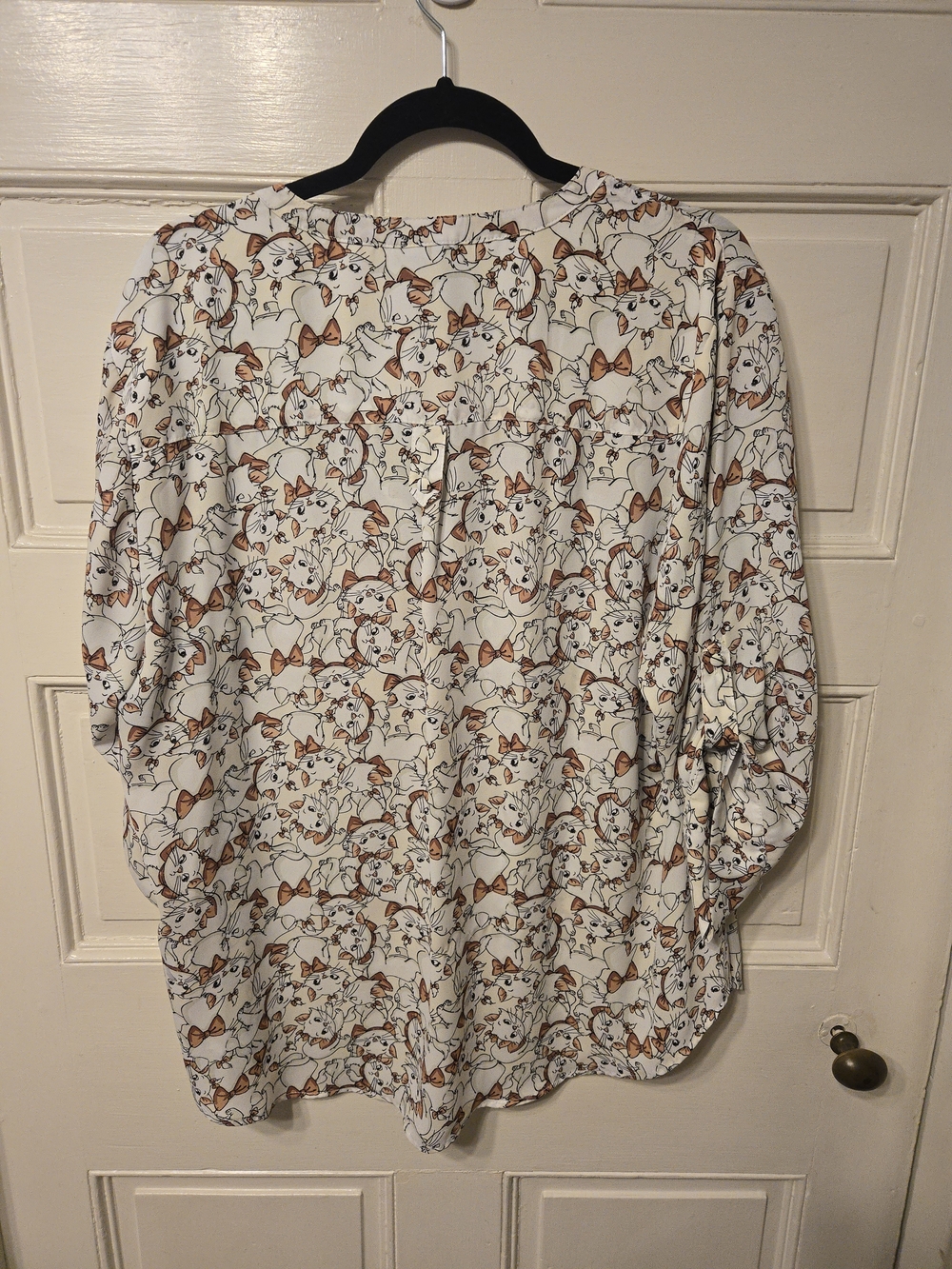 Disney Torrid Marie Harper White Blouse ARISTOCATS Cat Print Size 2 - Picture 6 of 7